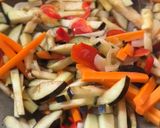 Foto del paso 1 de la receta: Canastitas de verduras, champiñones 🍄‍🟫 y queso 🧀
