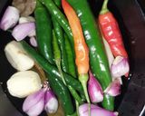 Foto langkah ke 2 dari resep Tumis Udang Cabe Hijau.