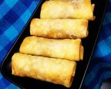 चीज़ी वेज स्प्रिंग रोल (cheesy veg spring roll recipe in Hindi) रेसिपी चरण 6 फोटो