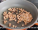 A picture of step 2 of 3 ingredients til peanut chikki in 15 minutes.
