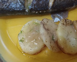 Foto del paso 9 de la receta: Dorada o lubina al horno con crema de salsa de pescado