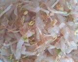 Foto langkah ke 4 dari resep Mi sagu goreng.