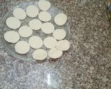 A picture of step 4 of Gol gappa chat 😋😋.