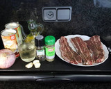 Foto del paso 1 de la receta: Churrasco a la cazuela con champiñones en salsa de vino blanco