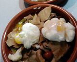 Foto del paso 4 de la receta: Huevos poche con setas variadas