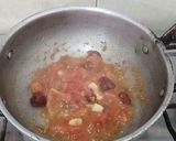 A picture of step 4 of Steamed Tomato sauce.