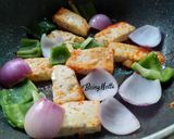 A picture of step 4 of Desi Style Paneer Chilli.