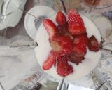 عکس مرحله 1 از دستور اسموتی یا آبشار توت فرنگی🍓💪🍓