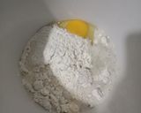 Foto langkah ke 2 dari resep Bolu Kukus Semangka Merah.