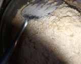 A picture of step 2 of Sundheela(gond and atta halwa).