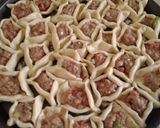 A picture of step 5 of Meat-Stuffed Honeycomb Bread (Lahmeh bil Ajeen).