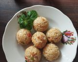 Foto langkah ke 3 dari resep Bola-bola Nasi.