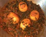 A picture of step 8 of Egg Palak Curry.