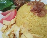 Foto langkah ke 6 dari resep Nasi Kuning Mini Rice Cooker.