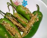 A picture of step 3 of Fry green chilli.