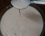 A picture of step 2 of Strawberry fruit custard with dates flavour.