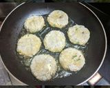 पंजाबी स्टाइल आलू टिक्की (Punjabi Style Aloo Tikki Recipe In Marathi) रेसिपी स्टेप 2 फोटो 