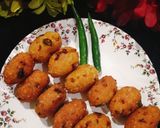 A picture of step 5 of Leftover Rice Cutlets.