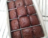 Foto langkah ke 4 dari resep Brownies Potong Instan.