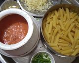 A picture of step 1 of Tomato cheese pasta.