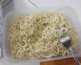 Foto langkah ke 1 dari resep Mie goreng bumbu kacang.