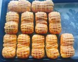 Hình bước làm 5 của món Làm bánh mì phô mai chảy sốt chà bông