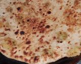 A picture of step 3 of Gobhi ka parantha.
