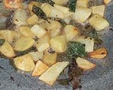 A picture of step 3 of Sabudana Khichdi.