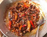 Hình bước làm 3 của món Bông mướp xào tỏiCá bống dừa kho tiêu với tép mỡ