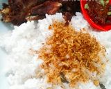 Foto langkah ke 5 dari resep Ayam Kampung Goreng Bumbu Kuning + Sambel Terasi Rasa Restoran.