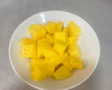 Foto del paso 1 de la receta: Ensalada de langostinos con salsa rosa