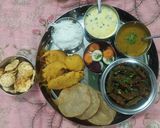 A picture of step 16 of Gujarati festive thali.