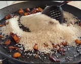 Foto del paso 4 de la receta: Arroz negro con sepia y navajas