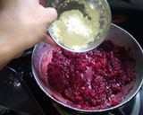 A picture of step 3 of Beet halva.