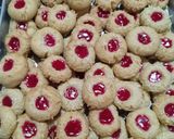 Foto langkah ke 4 dari resep 52. Thumbprint cookies.