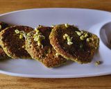 A picture of step 6 of Moong sprouts mini uttapam.