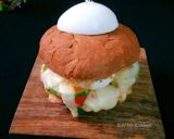 A picture of step 9 of Egg Burger.