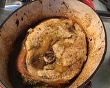 Une image de l'étape 8 de Rouelle de porc au four aux oignons marinée miel,herbes et épices.