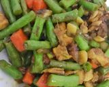 Foto langkah ke 3 dari resep Tumis Kacang Panjang Wortel Ayam Menu warteg.