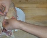 Фото кроку 4 до Новогодний гусь фаршированный грибами и гречкой с яблоками.