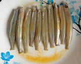A picture of step 1 of Garfish soup.