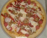 Foto langkah ke 8 dari resep Pizza dg 3 macam pinggiran topping suka2 🍕🍕🍕.