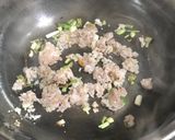 Hình bước làm 1 của món Canh hẹ nấu tàu hủ thịt bằm