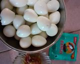 Foto langkah ke 1 dari resep Telur puyuh kecap coklat manis.