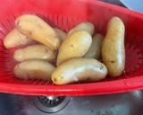 Une image de l'étape 5 de Purée de pommes de terre à l’ail, crème et gingembre.