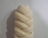 Foto langkah ke 5 dari resep Bentuk roti manis - cara simple.