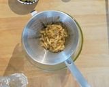 A picture of step 4 of Pissaladier.