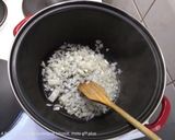 Kolbászos-sárgarépás-köleses egytál recept fázis 3 fotója