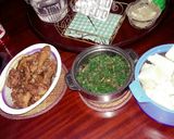 A picture of step 1 of Wet fry kienyeji chicken with ugali.