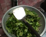 Foto langkah ke 4 dari resep Tumis kangkung.